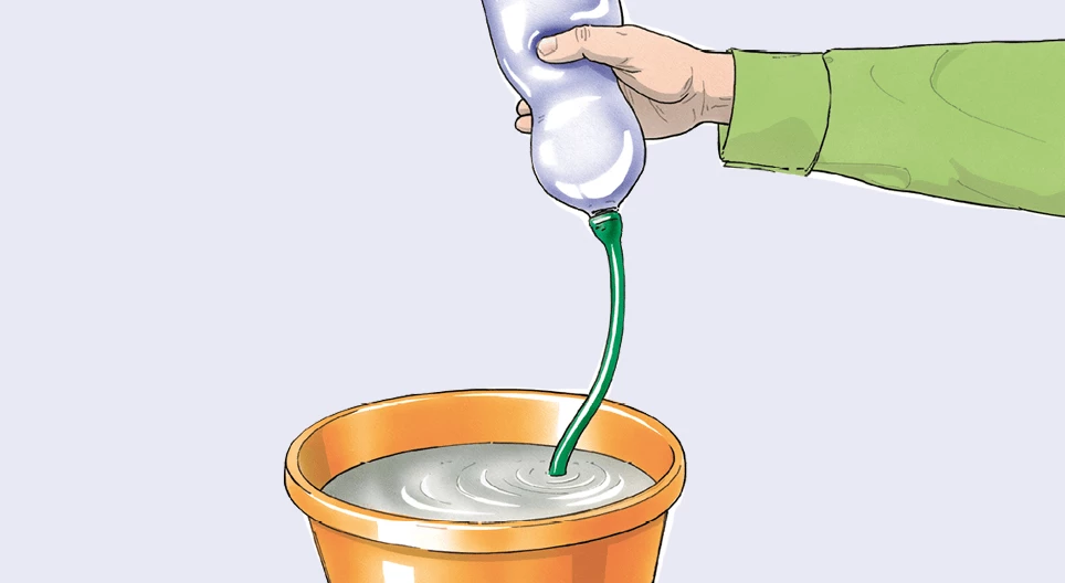 水を使ったボトル圧縮