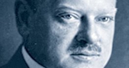 古斯塔夫·施特雷泽曼（1878年-1929年），德国总理和外长