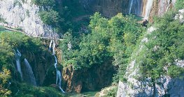 普里特维采湖的瀑布，克罗地亚