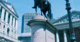 伦敦市中心，金融和贸易中心