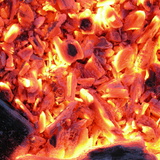 餘火未盡的木塊