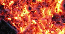 餘火未盡的木塊