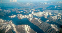 喜马拉雅的海拔在8000米以上的高山