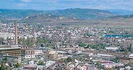 礦村發展為城市