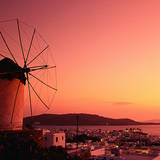 日落中的米科诺斯