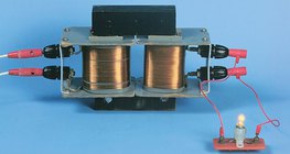 连接到电路上的变压器