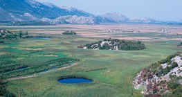 波列（喀斯特地形区）