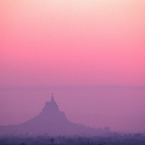 日落中的蒙特阿古城堡