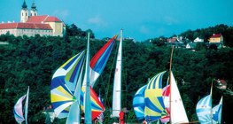 巴拉顿湖的帆船（匈牙利）