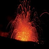 斯特龙博利的火山喷发，意大利