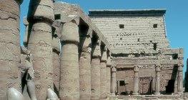 盧克索神廟（埃及，約公元前1400年）