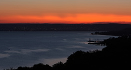 火山喷发后壮观的日落