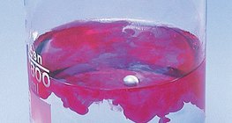 钠和水之间的反应