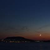 八大查呢山上的月亮，帝王星，火星和土星