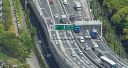 高速公路的交通