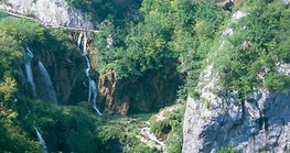 普里特维采湖的瀑布，克罗地亚