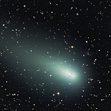 彗星73P的片段/史瓦斯曼 - 瓦赫曼3与环状星云