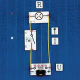 带有符号和物理量的简单电路板