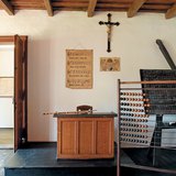 欧普斯陶塞尔的乡村学校，匈牙利