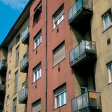 벽에 있는 가스 난방기의 배기 구멍