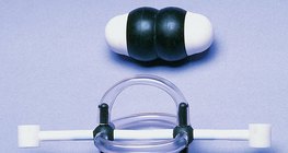 乙炔分子的空间填充以及球棒模型