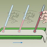 摩擦使温度计显示的温度升高