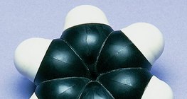 苯分子的空间填充模型