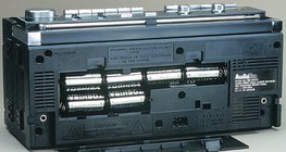 便携式磁带播放器的电池箱