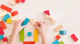 Geometric adventures 3. - Playing with plane figures and solids