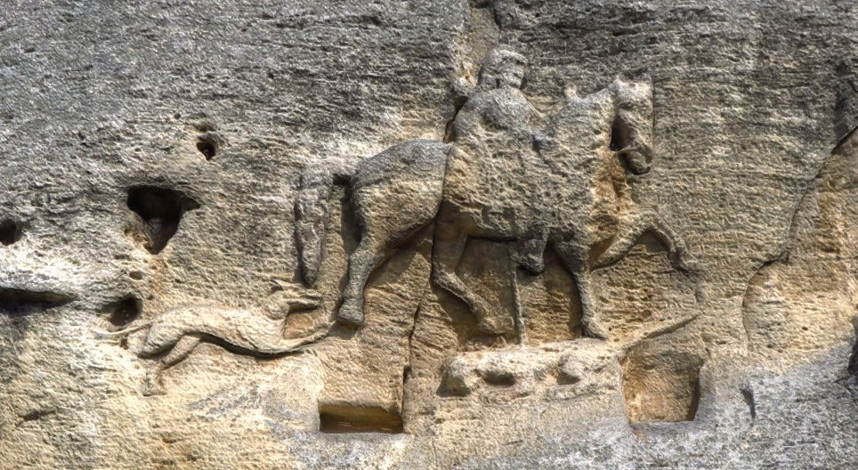 马达拉骑士浮雕